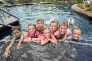 kids at iron mountain hot springs
