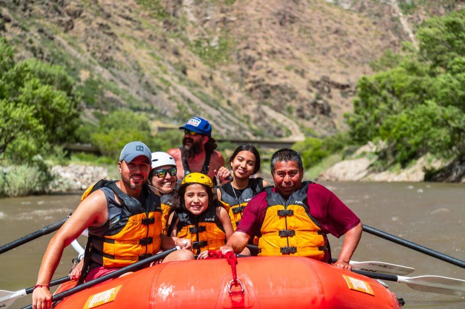 family rafting in Glenwood Canyon