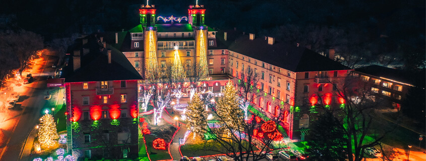 Hotel Colorado Holiday Lighting 