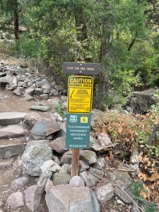Signage along the Hanging Lake trail