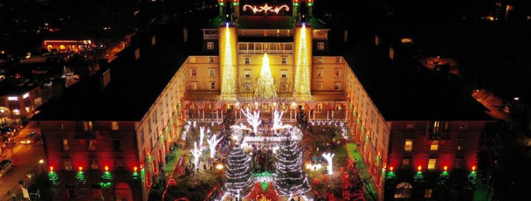 Hotel Colorado at night with holiday lights